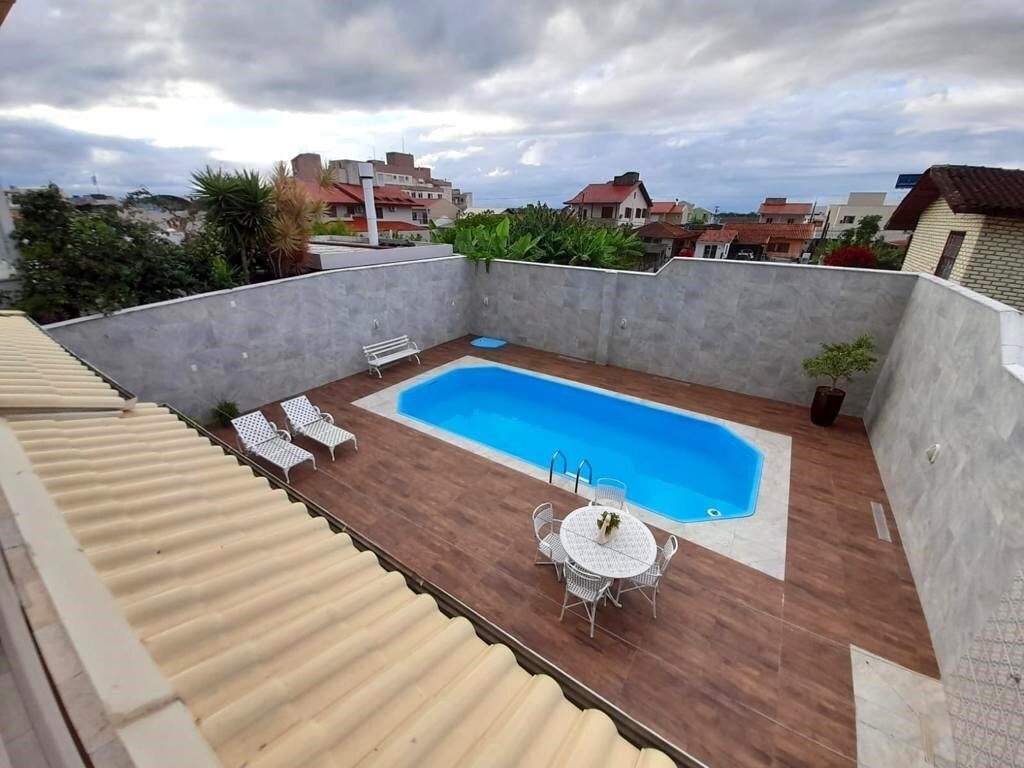 Casa à venda no Carianos: