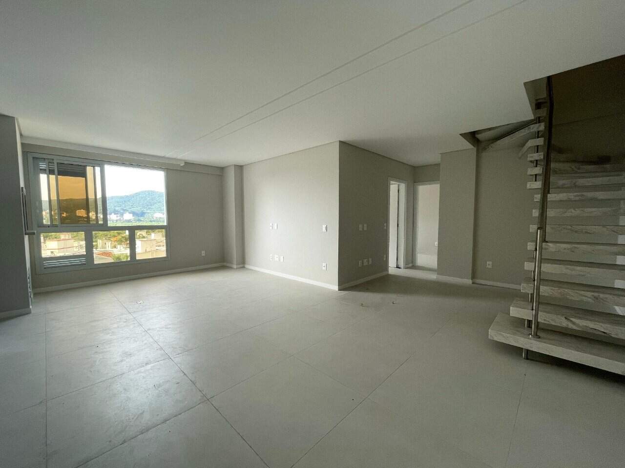 Cobertura duplex à venda no Trindade: 