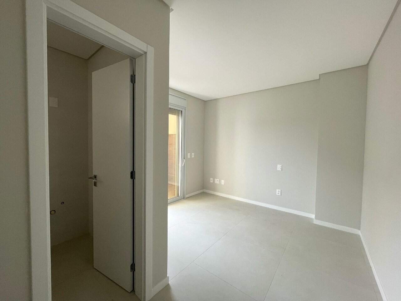 Cobertura duplex à venda no Trindade: 