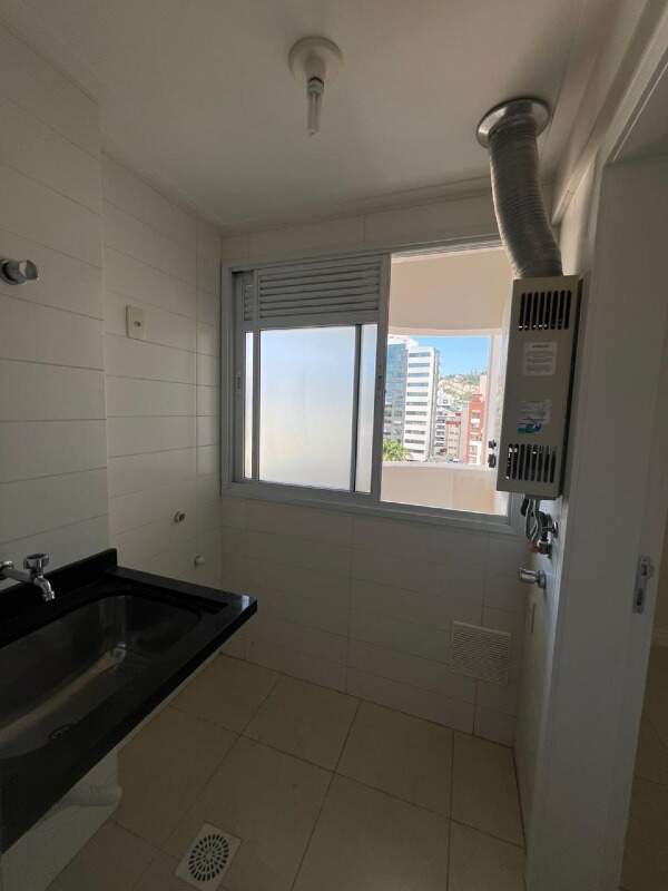 Apartamento para aluguel no Trindade: 