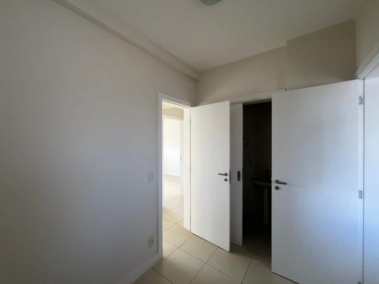 Apartamento para aluguel no Trindade: 