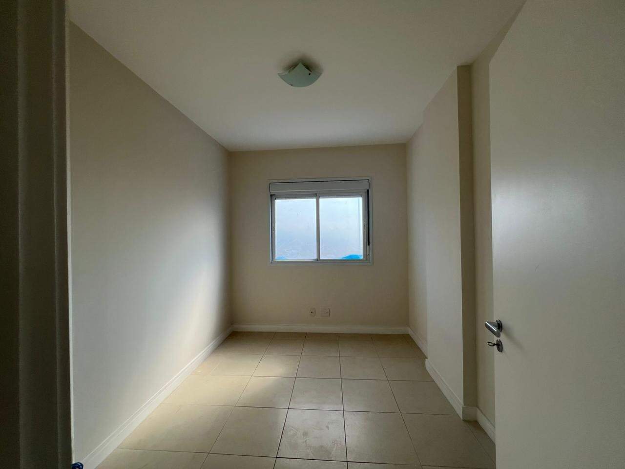 Apartamento para aluguel no Trindade: 