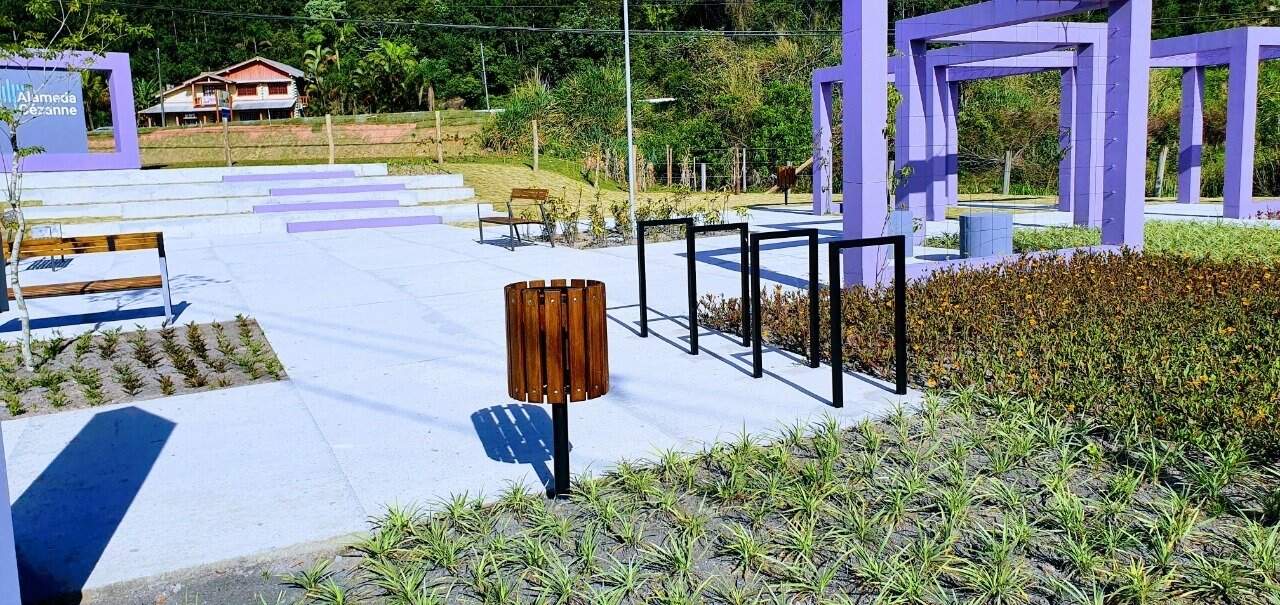 Terreno à venda no Canasvieiras: 
