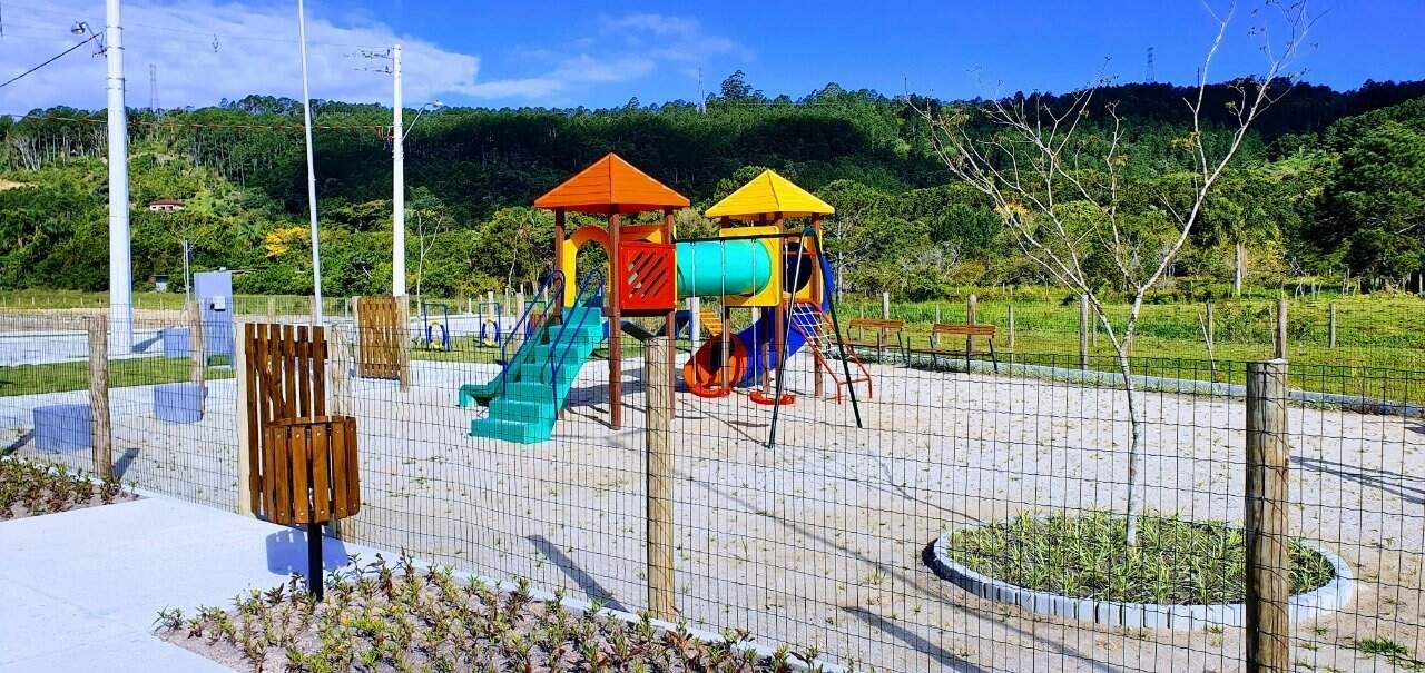 Terreno à venda no Canasvieiras: 