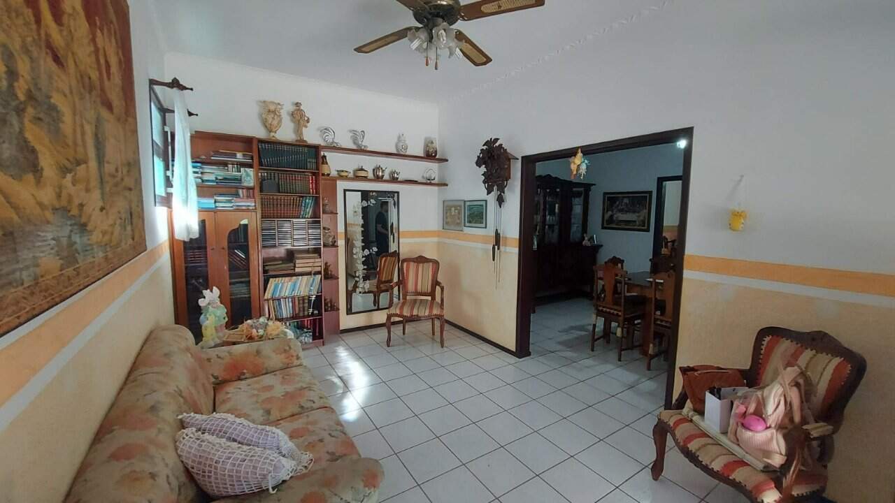 Casa à venda no PRAIA COMPRIDA: 