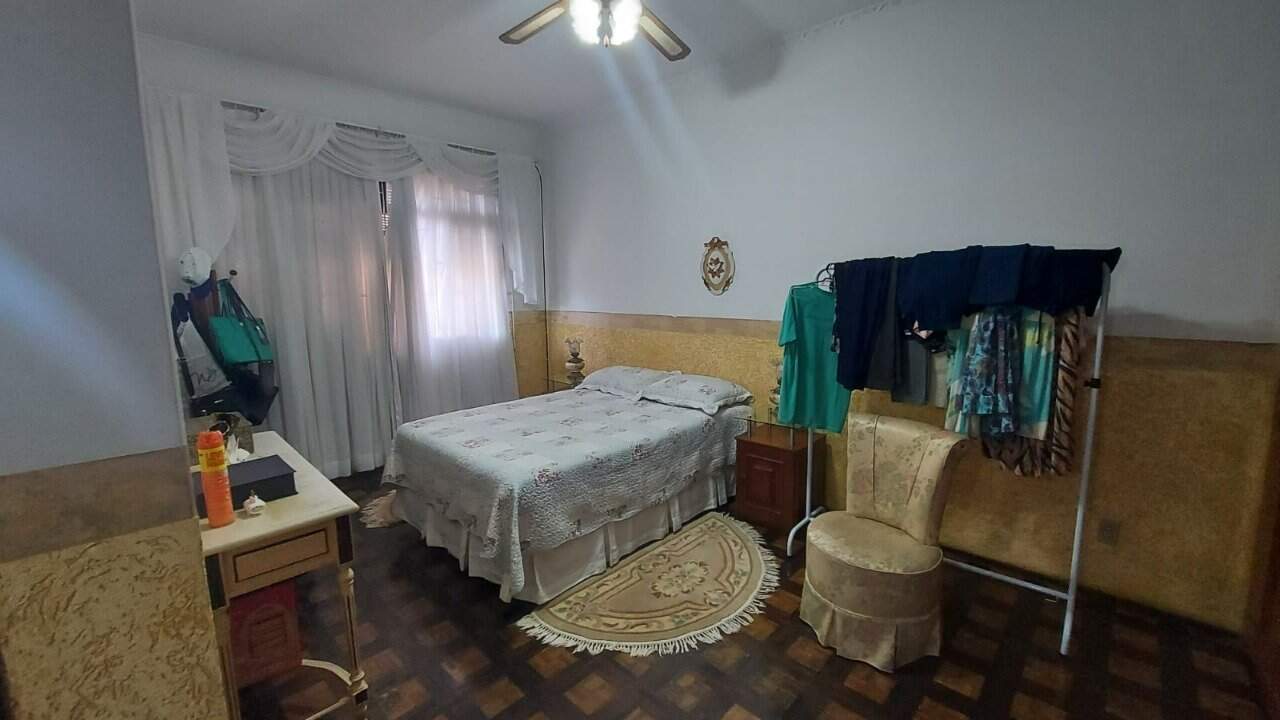Casa à venda no PRAIA COMPRIDA: 