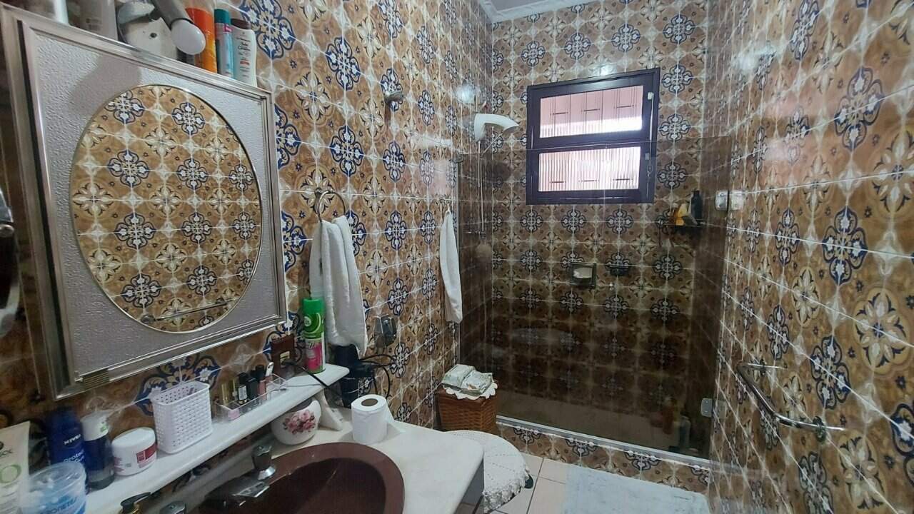 Casa à venda no PRAIA COMPRIDA: 