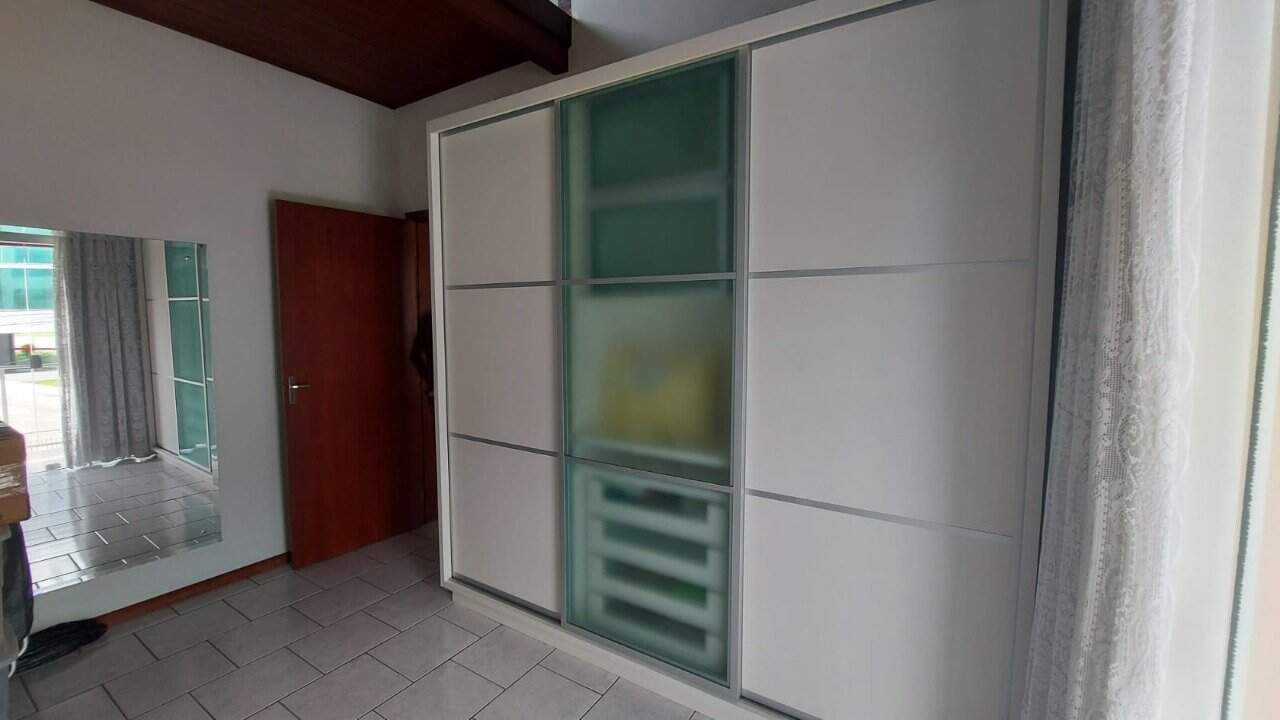 Casa à venda no PRAIA COMPRIDA: 