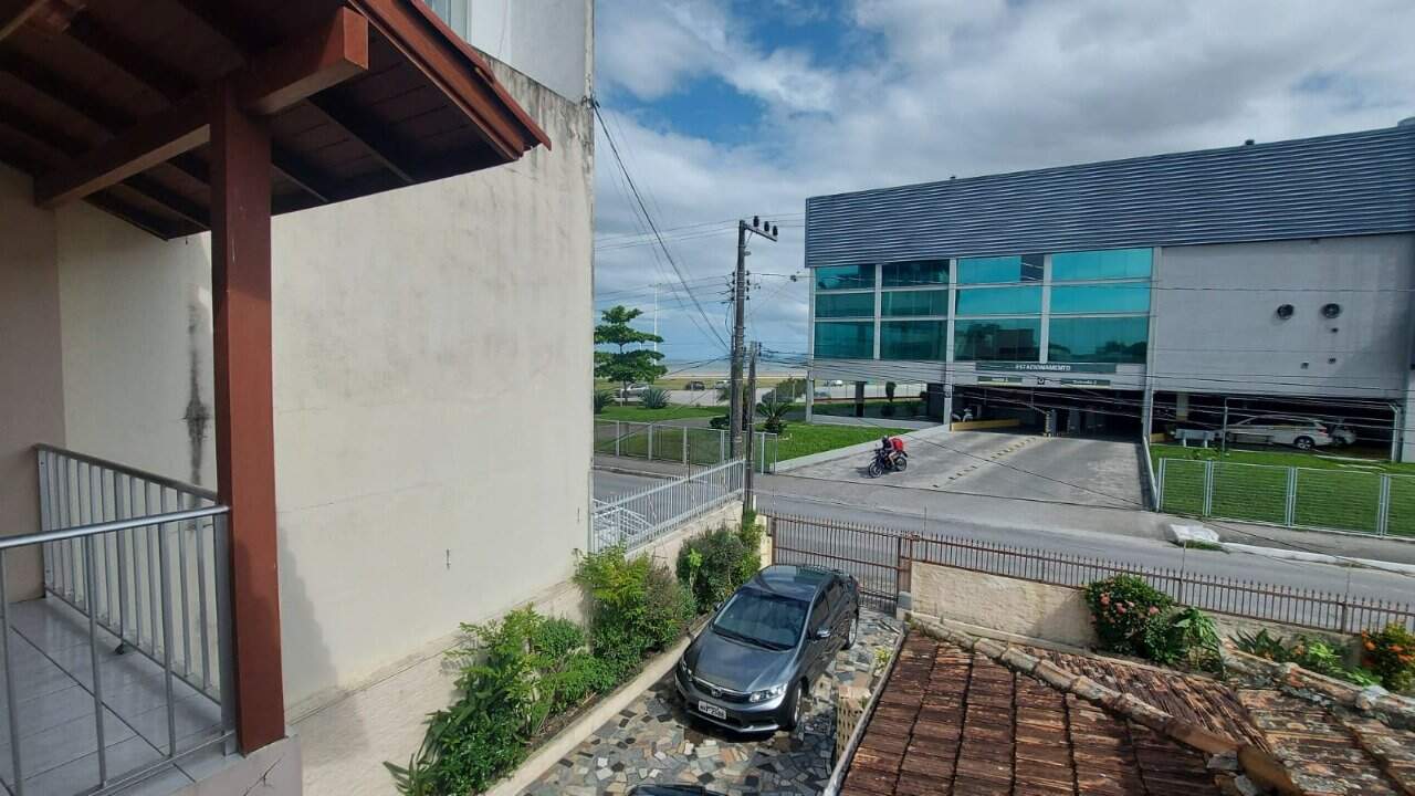 Casa à venda no PRAIA COMPRIDA: 