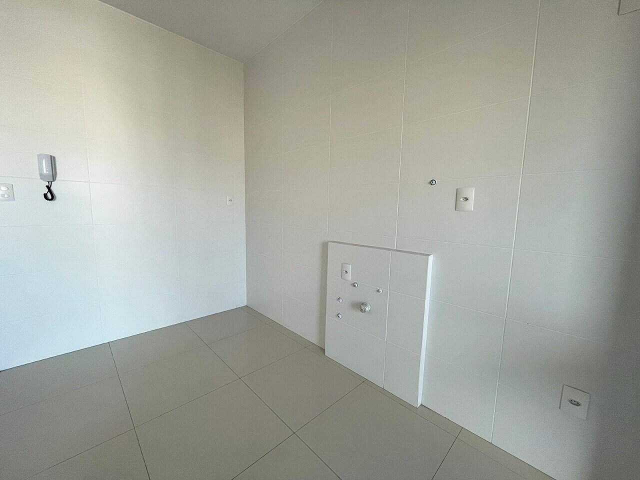 Apartamento à venda no Capoeiras: 