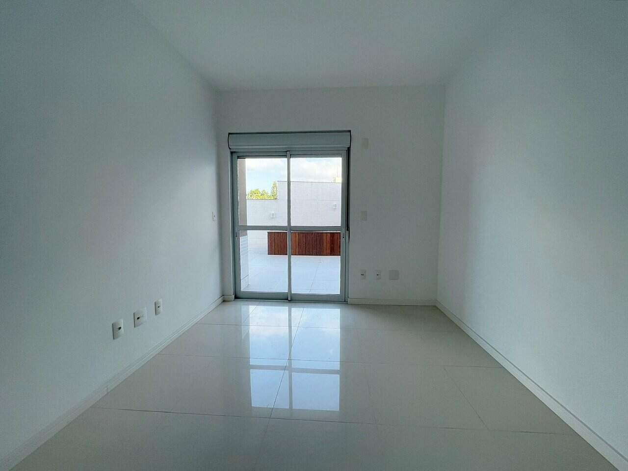 Apartamento à venda no Capoeiras: 