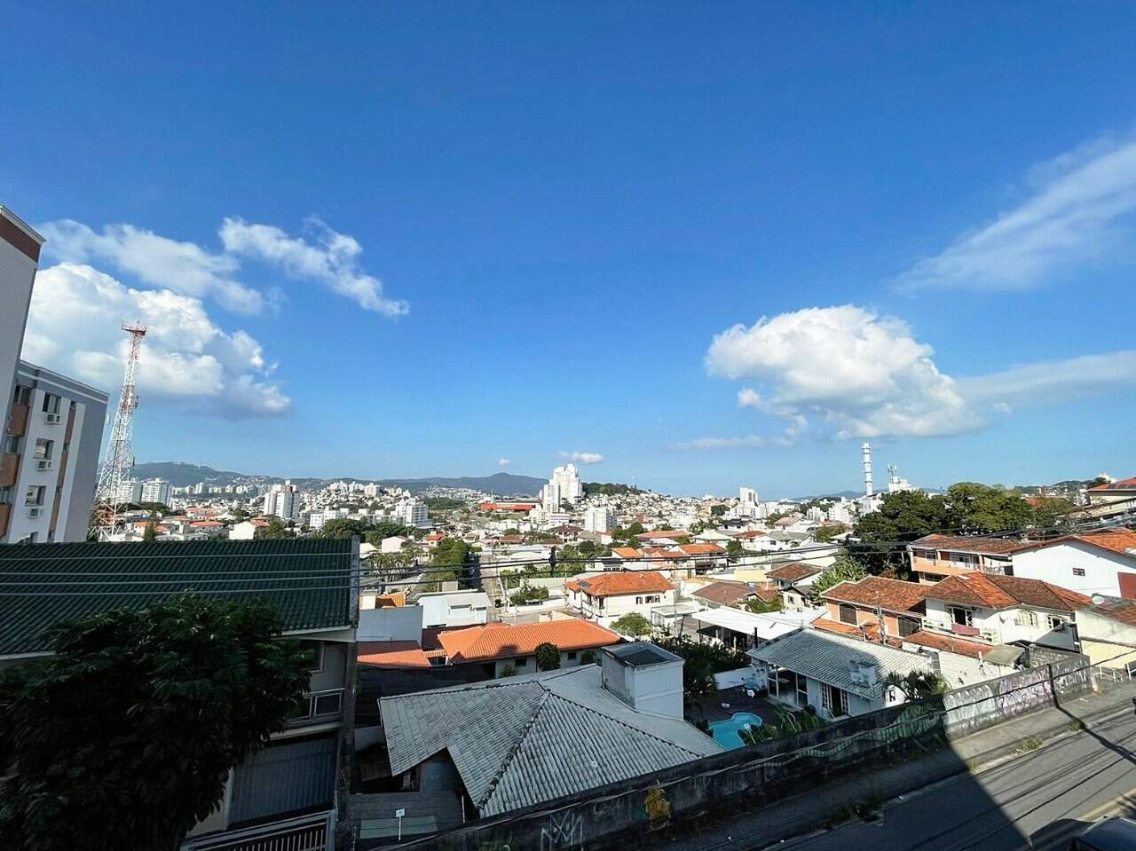 Apartamento à venda no Capoeiras: 