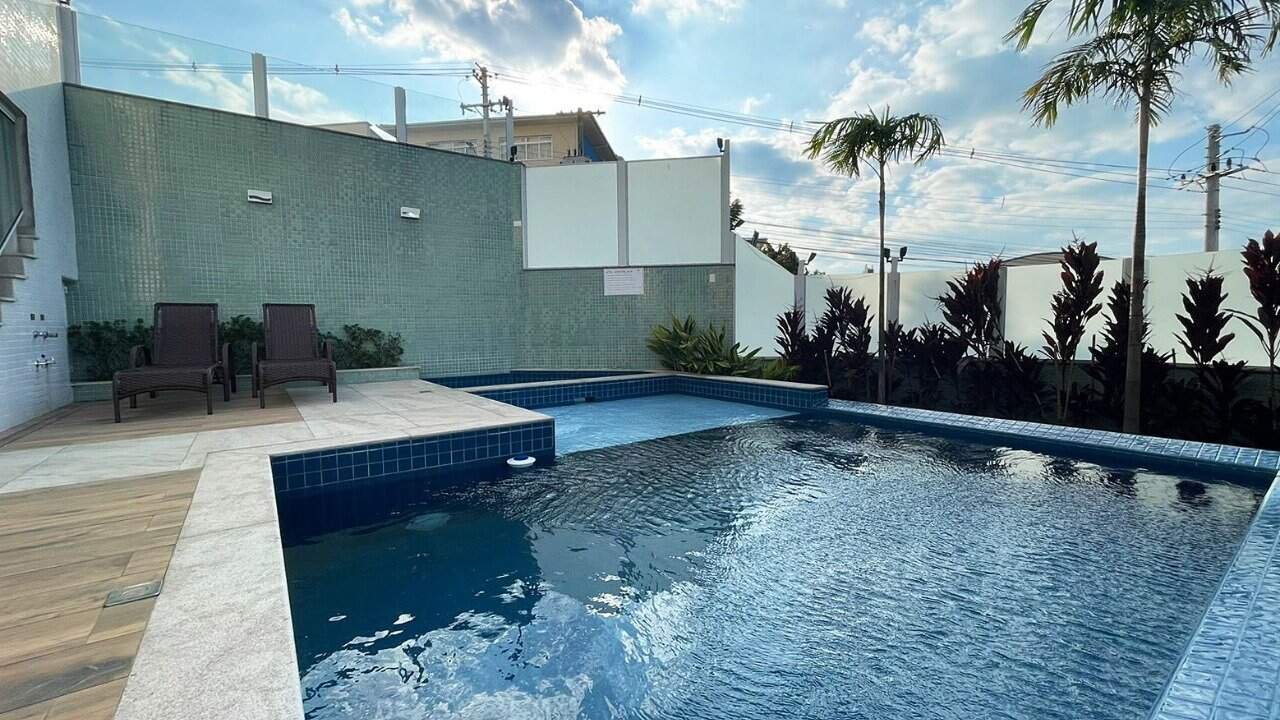 Apartamento à venda no Capoeiras: 