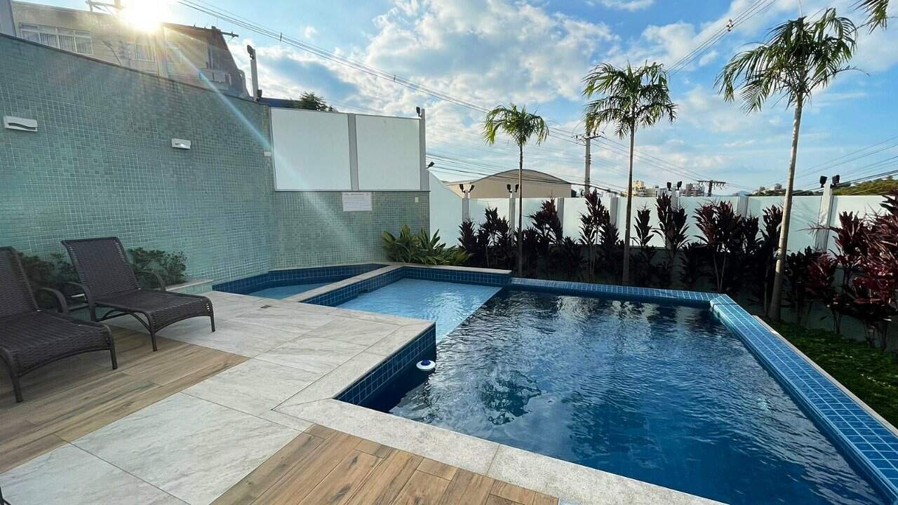 Apartamento à venda no Capoeiras: 