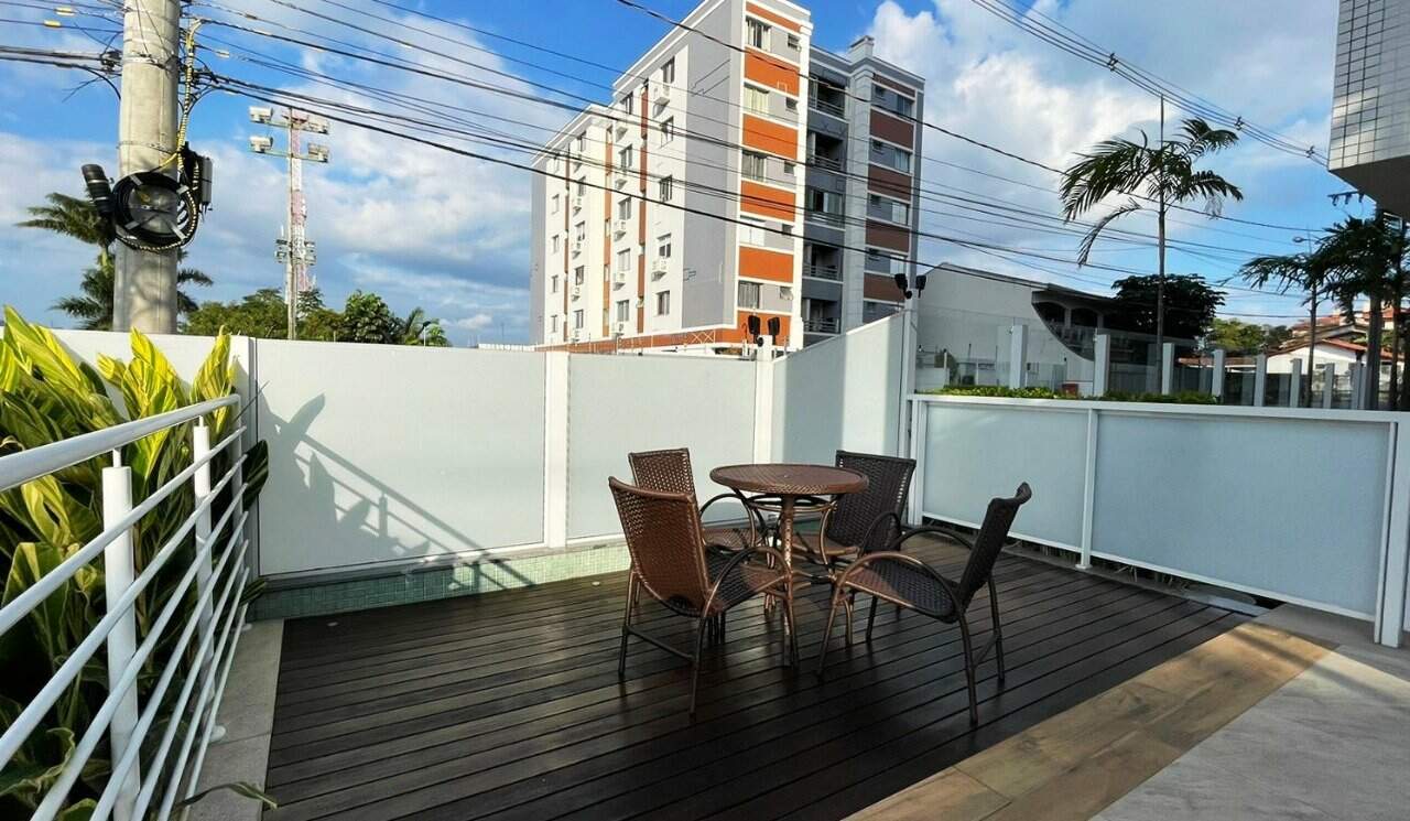 Apartamento à venda no Capoeiras: 