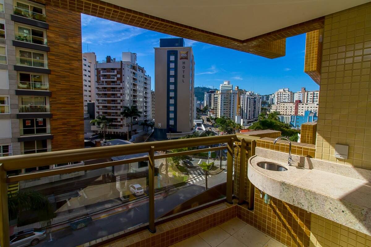 Apartamento para aluguel no Centro: 