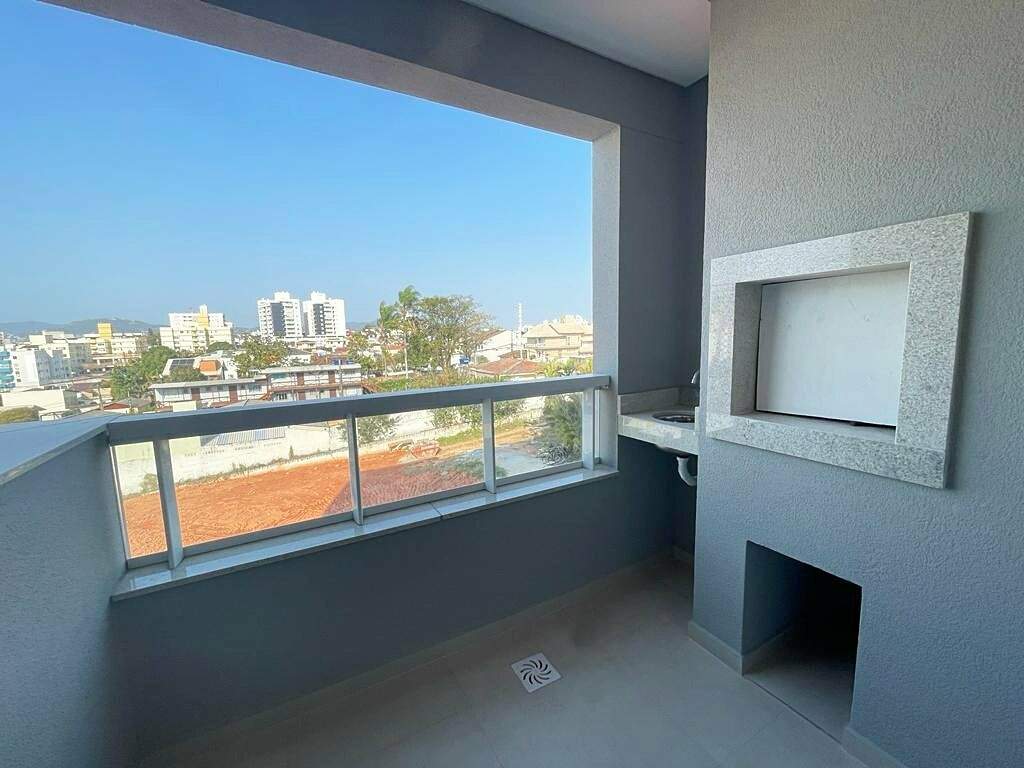 Apartamento à venda no Capoeiras: 