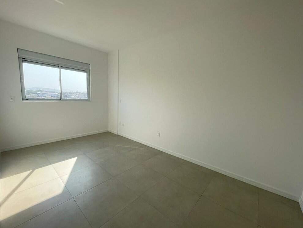 Apartamento à venda no Capoeiras: 