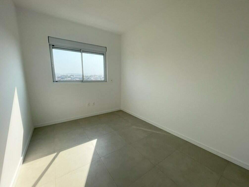 Apartamento à venda no Capoeiras: 