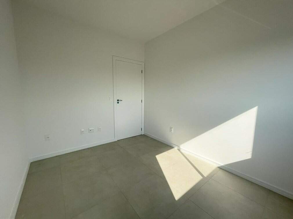Apartamento à venda no Capoeiras: 