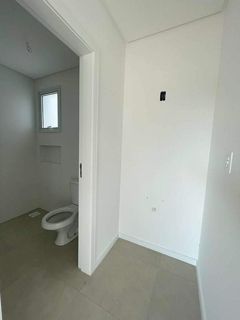 Apartamento à venda no Capoeiras: 