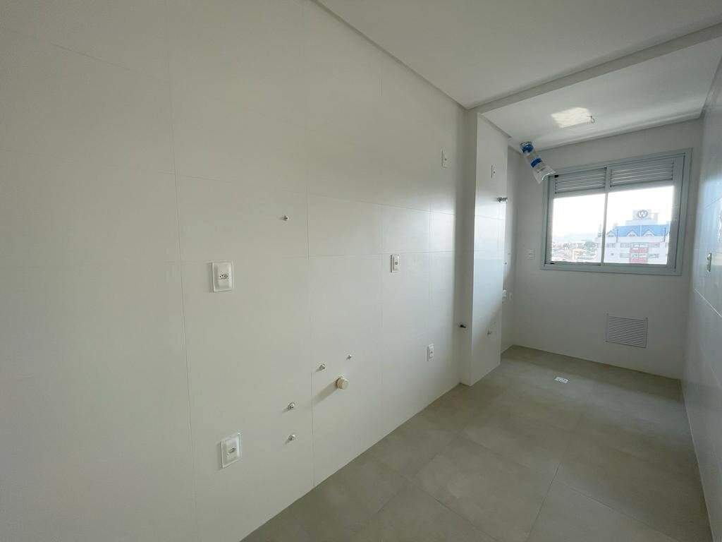 Apartamento à venda no Capoeiras: 