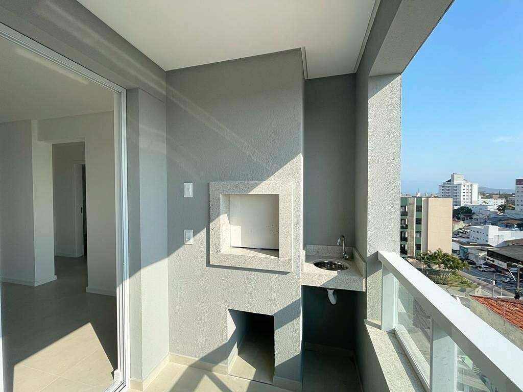 Apartamento à venda no Capoeiras: 