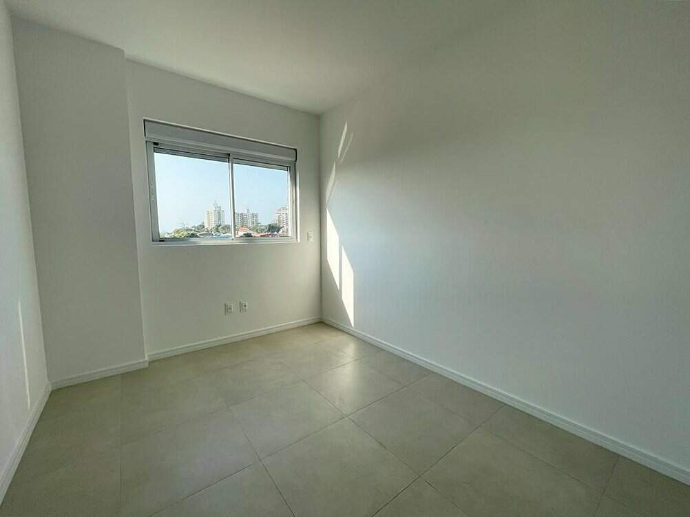 Apartamento à venda no Capoeiras: 