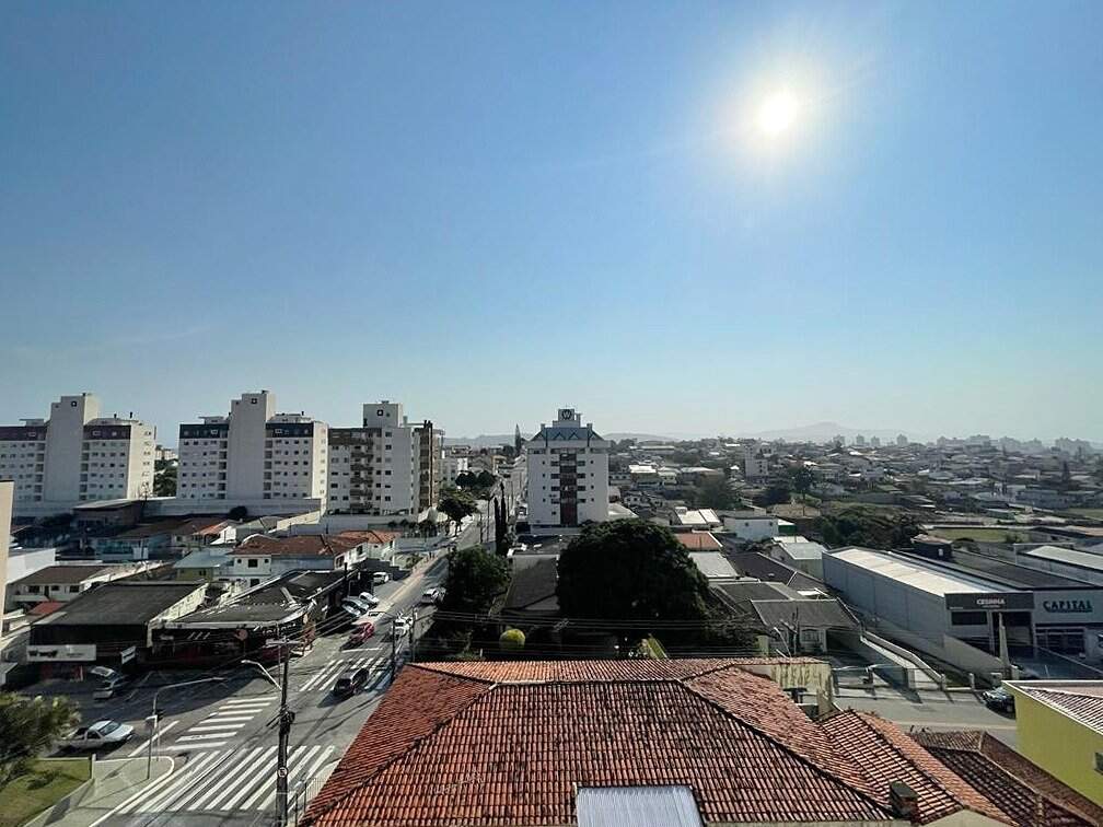 Apartamento à venda no Capoeiras: 