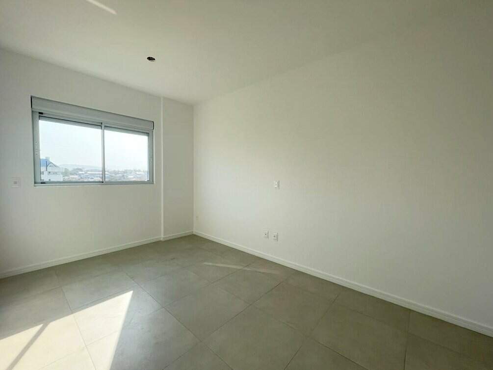Apartamento à venda no Capoeiras: 
