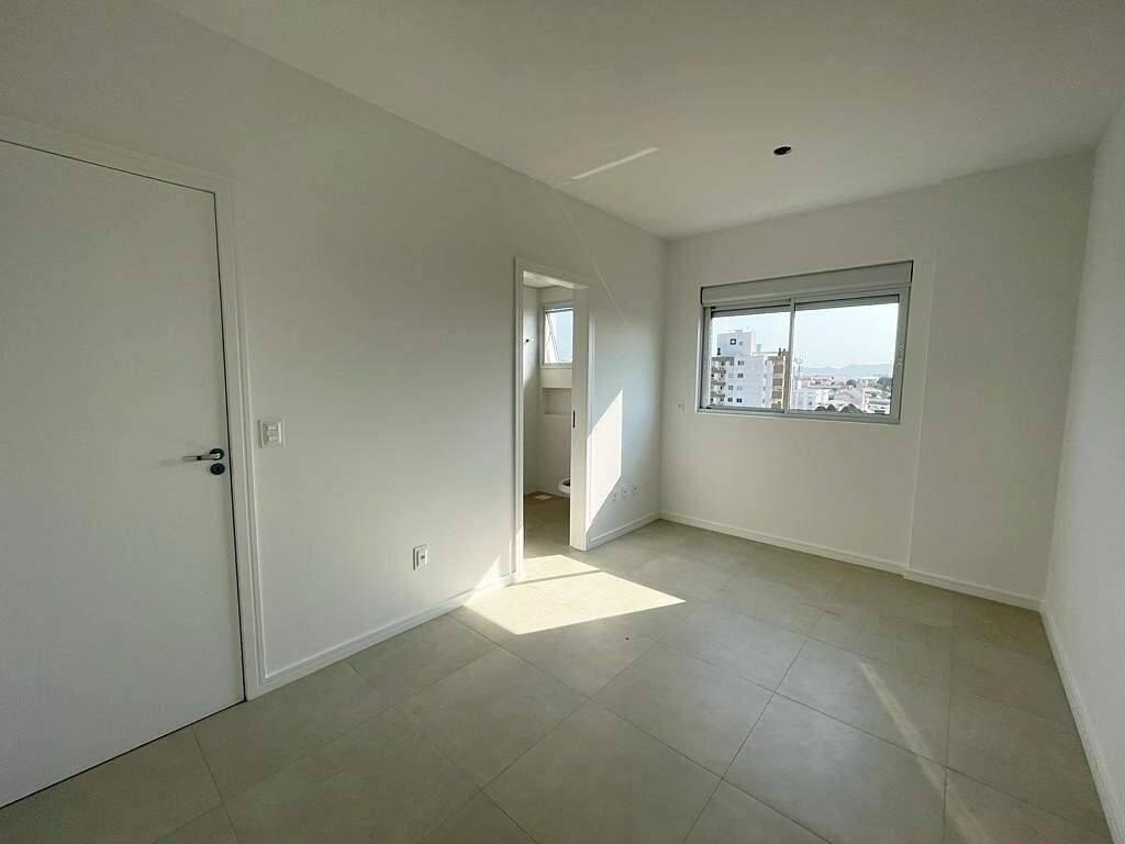 Apartamento à venda no Capoeiras: 