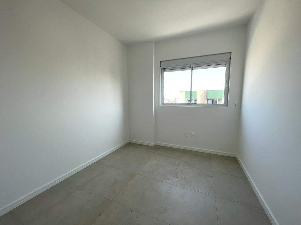 Apartamento à venda no Capoeiras: 