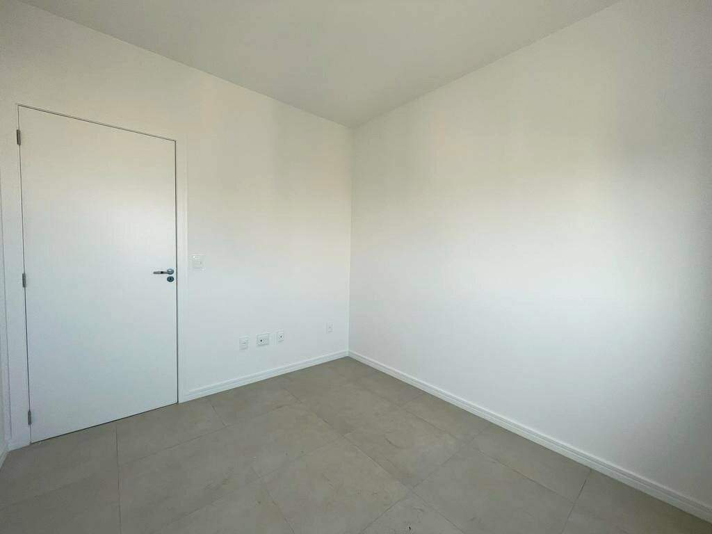 Apartamento à venda no Capoeiras: 