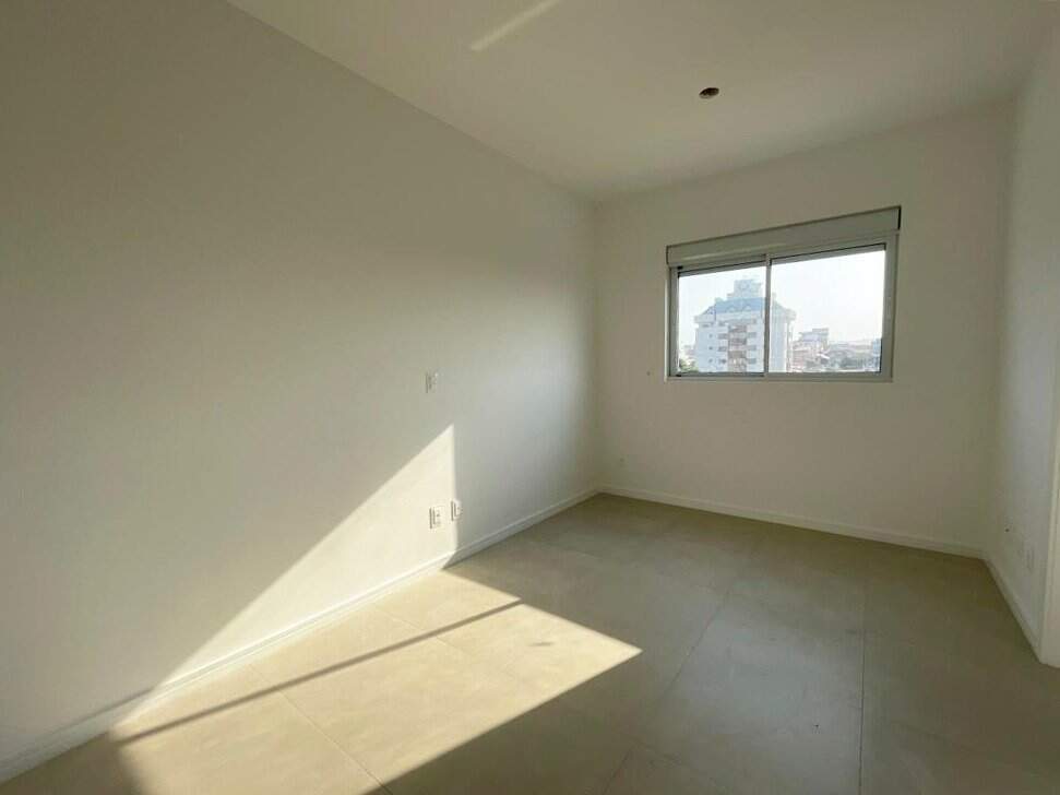 Apartamento à venda no Capoeiras: 