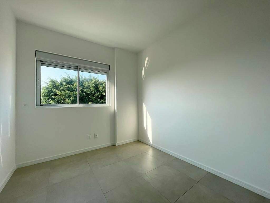 Apartamento à venda no Capoeiras: 