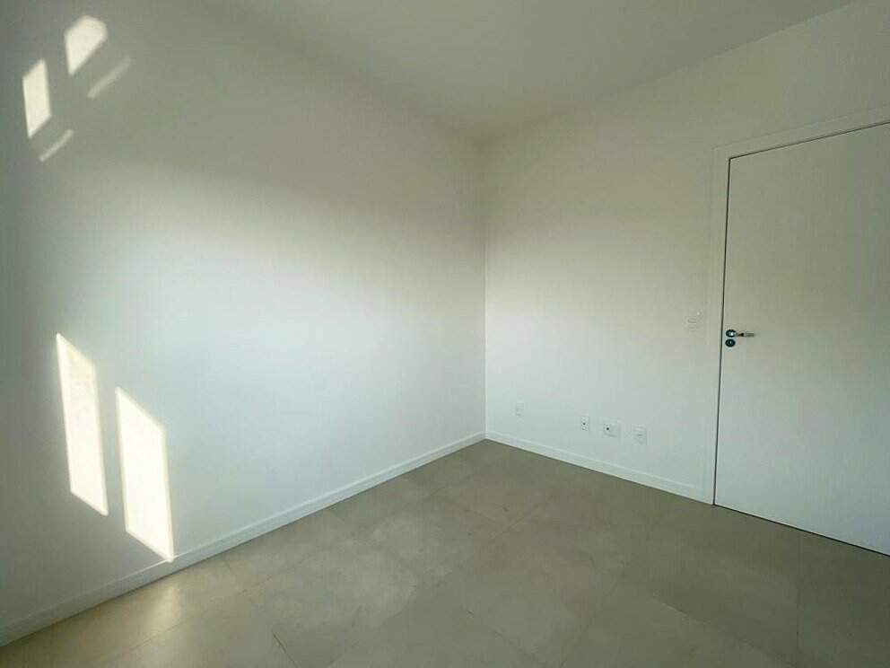 Apartamento à venda no Capoeiras: 
