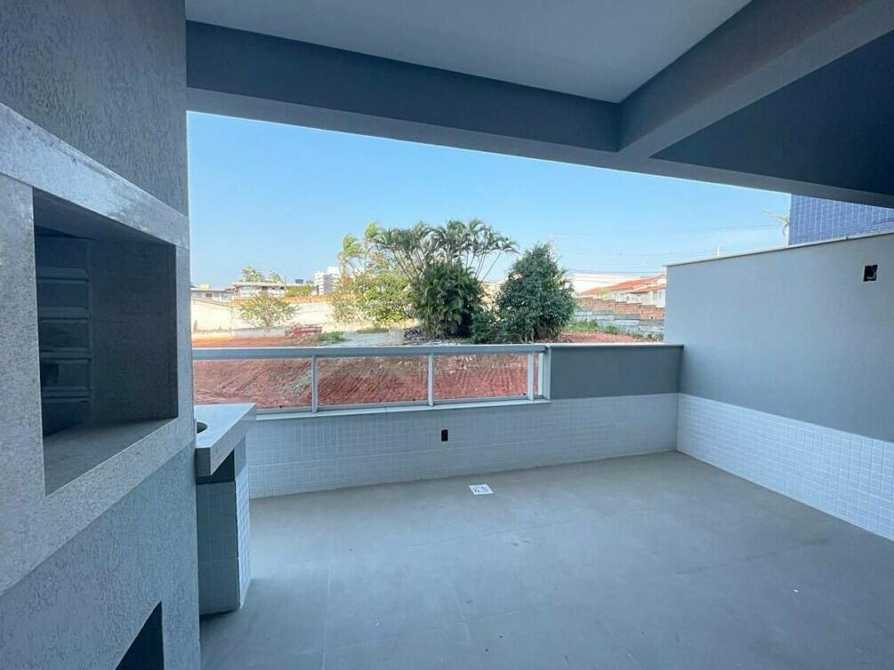 Apartamento à venda no Capoeiras: 