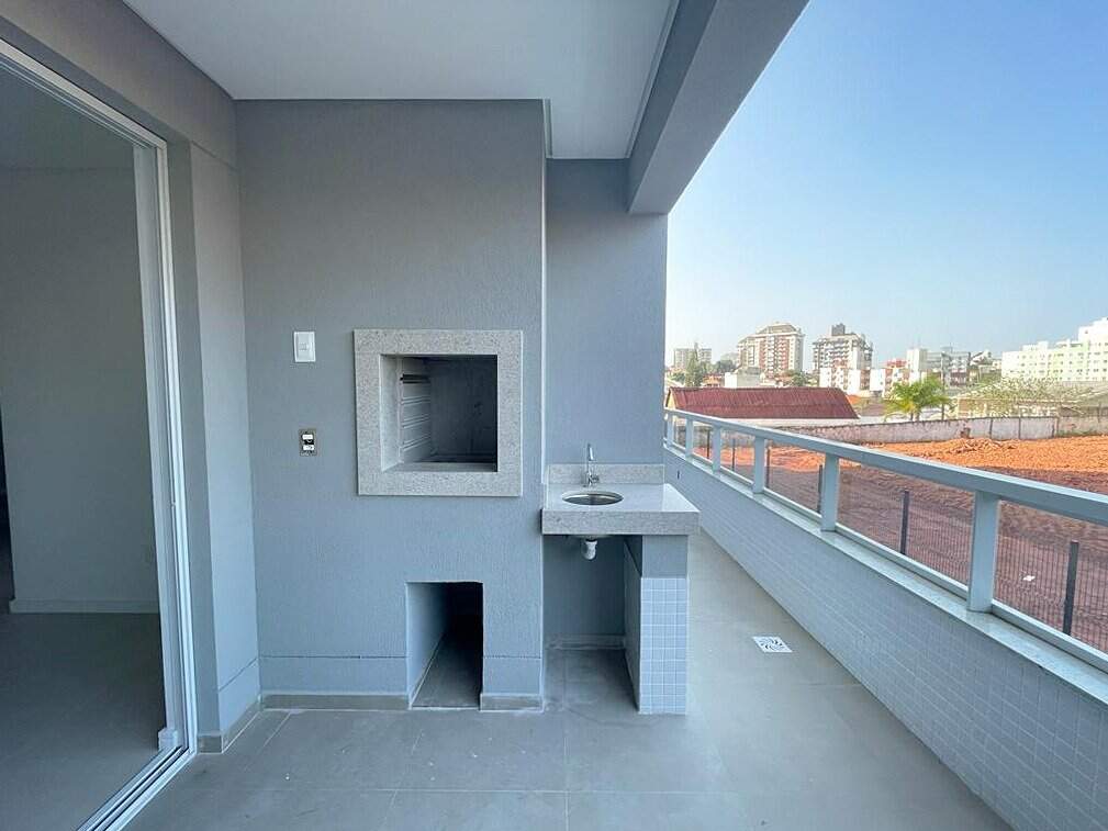 Apartamento à venda no Capoeiras: 