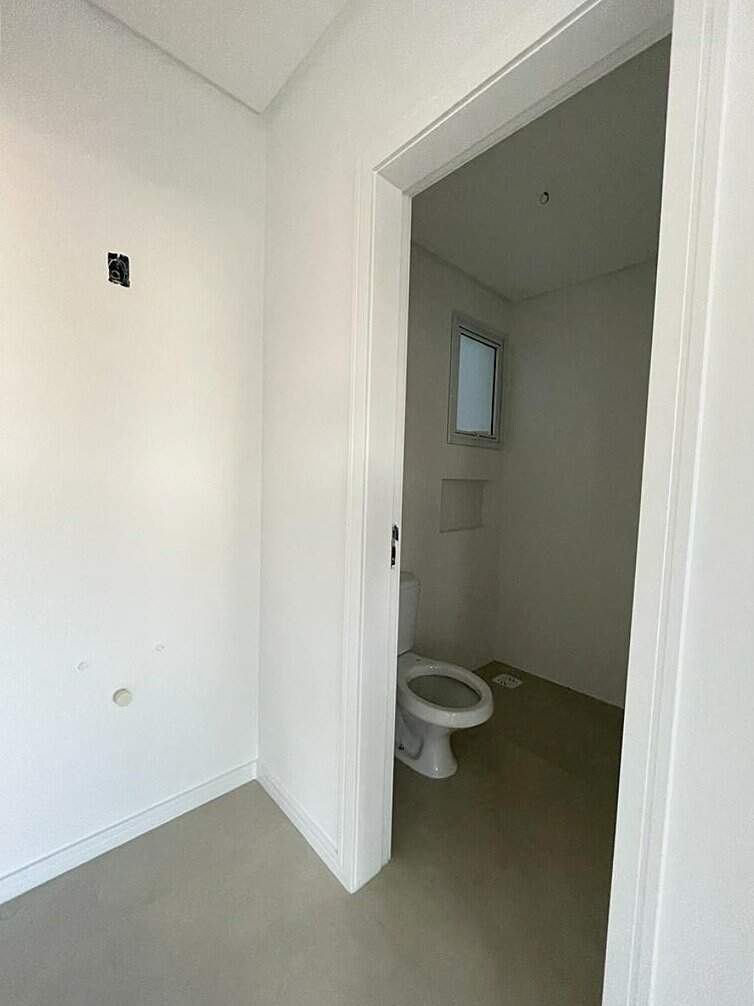 Apartamento à venda no Capoeiras: 
