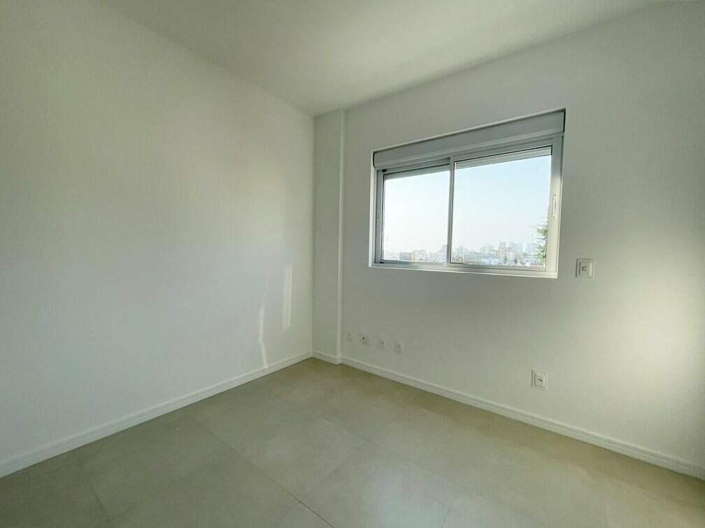 Apartamento à venda no Capoeiras: 