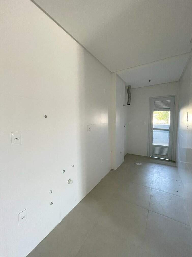 Apartamento à venda no Capoeiras: 