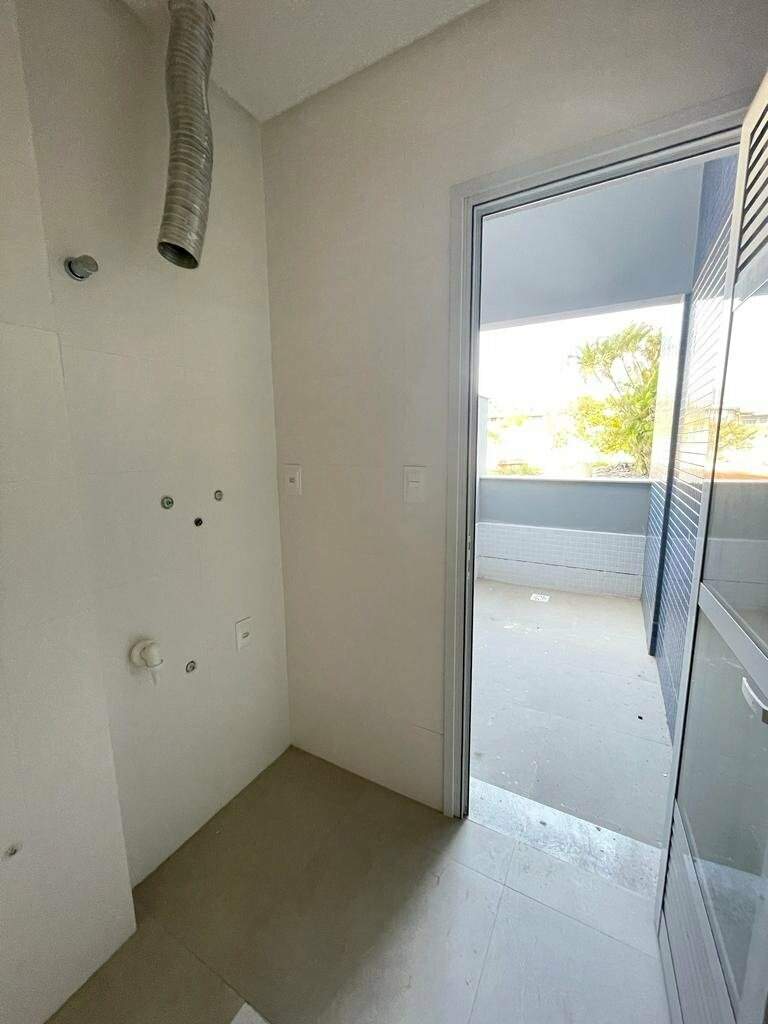 Apartamento à venda no Capoeiras: 