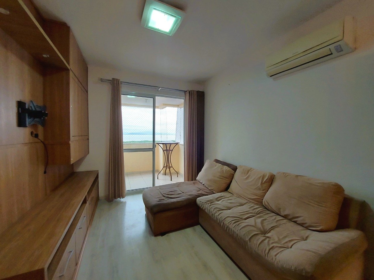 Apartamento à venda no Costeira do Pirajubaé: 