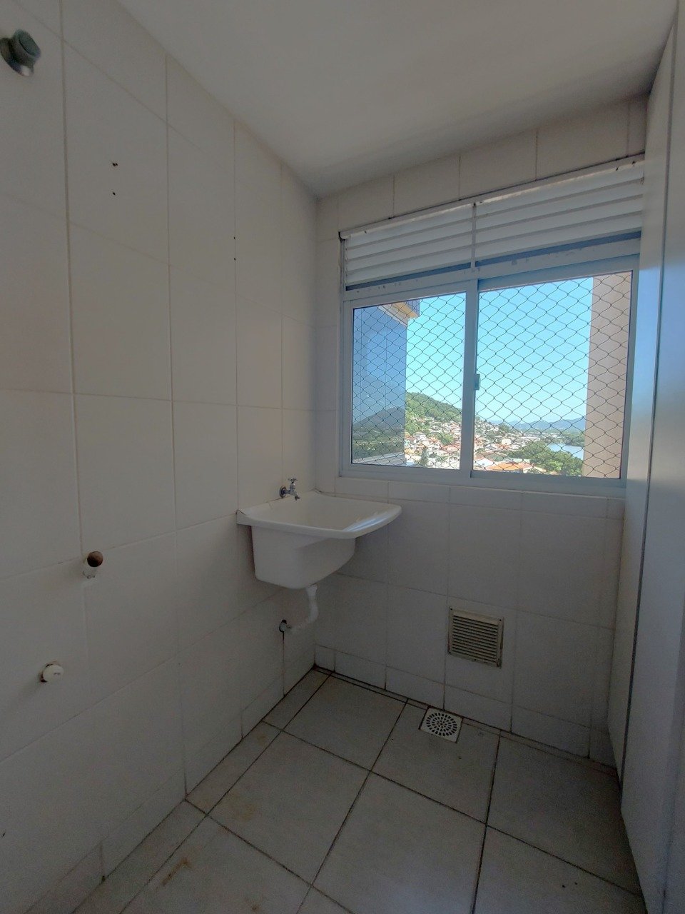 Apartamento à venda no Costeira do Pirajubaé: 
