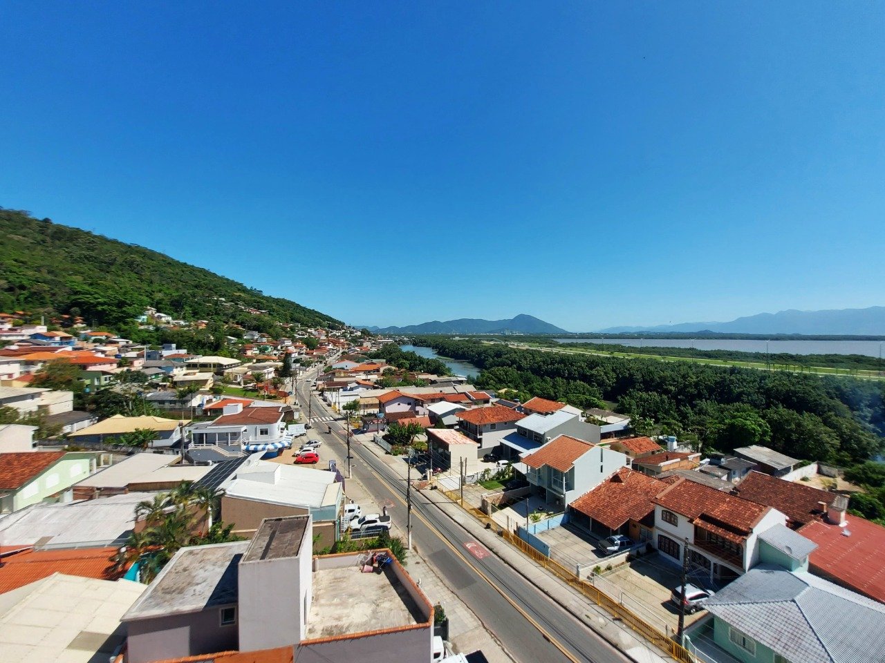 Apartamento à venda no Costeira do Pirajubaé: 
