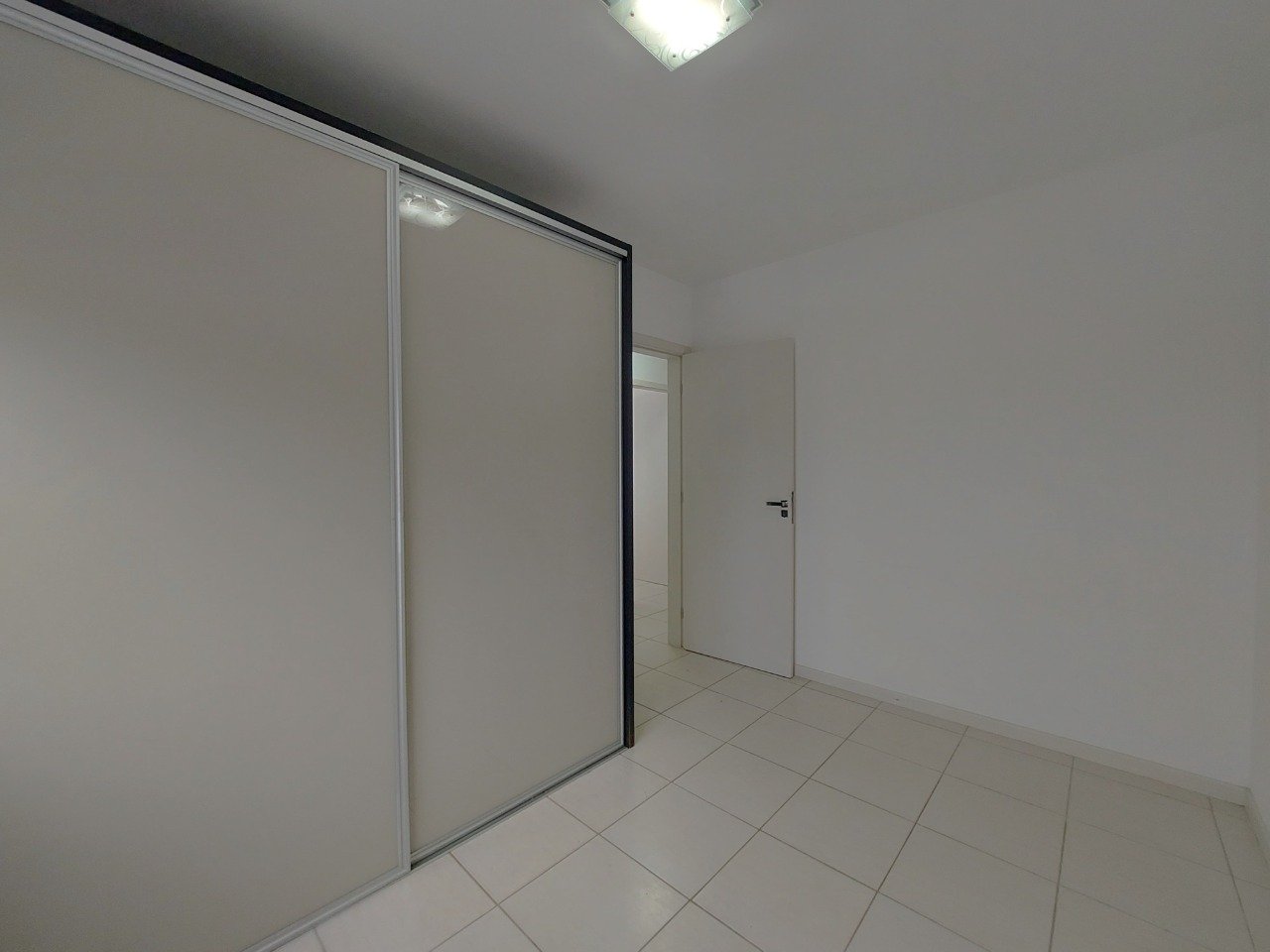 Apartamento à venda no Costeira do Pirajubaé: 