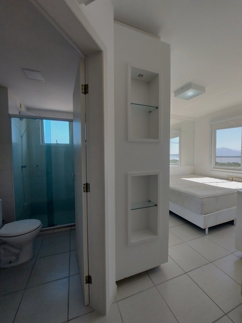 Apartamento à venda no Costeira do Pirajubaé: 