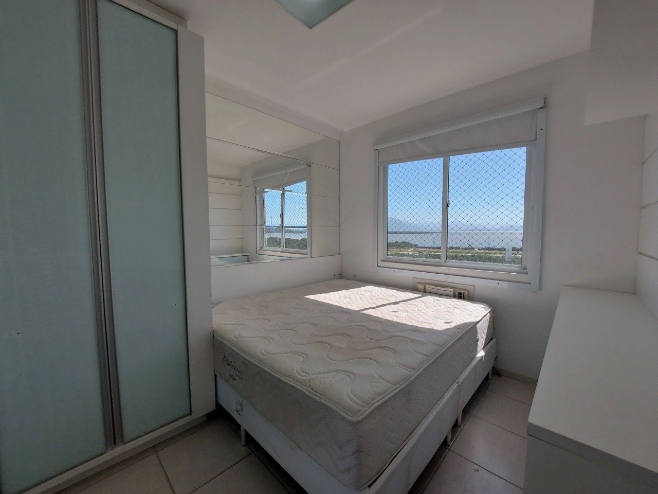 Apartamento à venda no Costeira do Pirajubaé: 