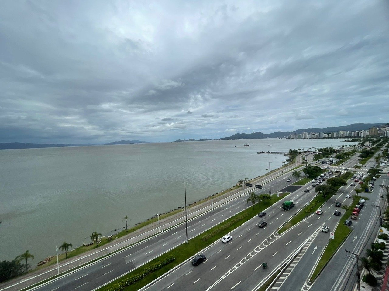 Cobertura duplex à venda no Centro: 