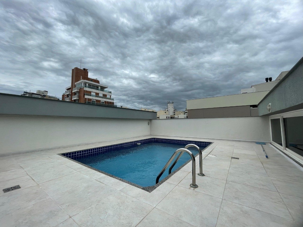 Cobertura duplex à venda no Centro: 